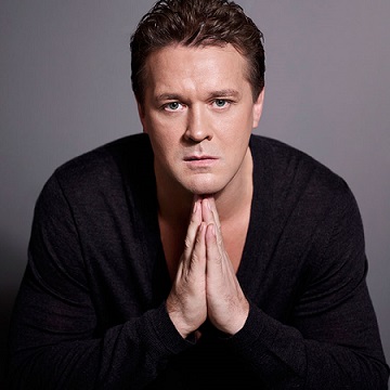 Сергей Любавин