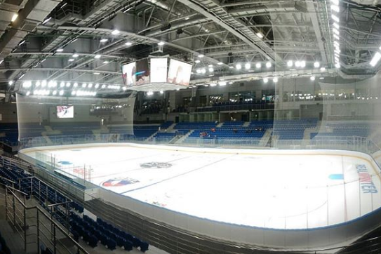 Стадион-проведения событий Ледовый дворец «Кристалл Арена»